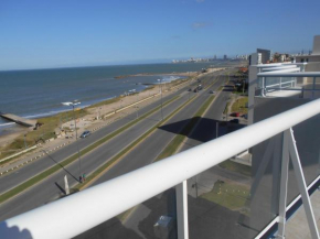 Departamento FRENTE AL MAR 3 AMB y MEDIO-VISTA PANORAMICA-PLAYA ESTRADA